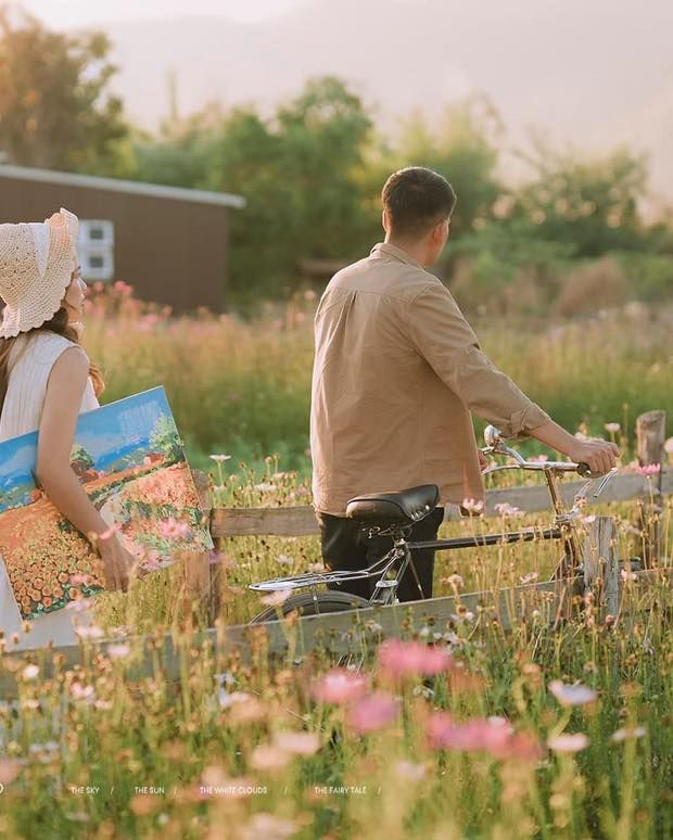 Góc chụp ảnh đồng hoa lãng mạn tại Sachi Nhơn Trạch