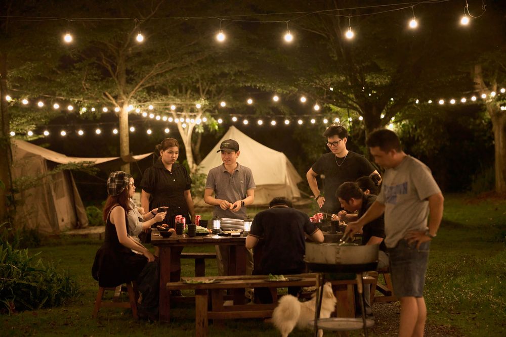 Trải nghiệm quây quần lửa trại buổi tối tại Sachi Camping Retreat Nhơn Trạch